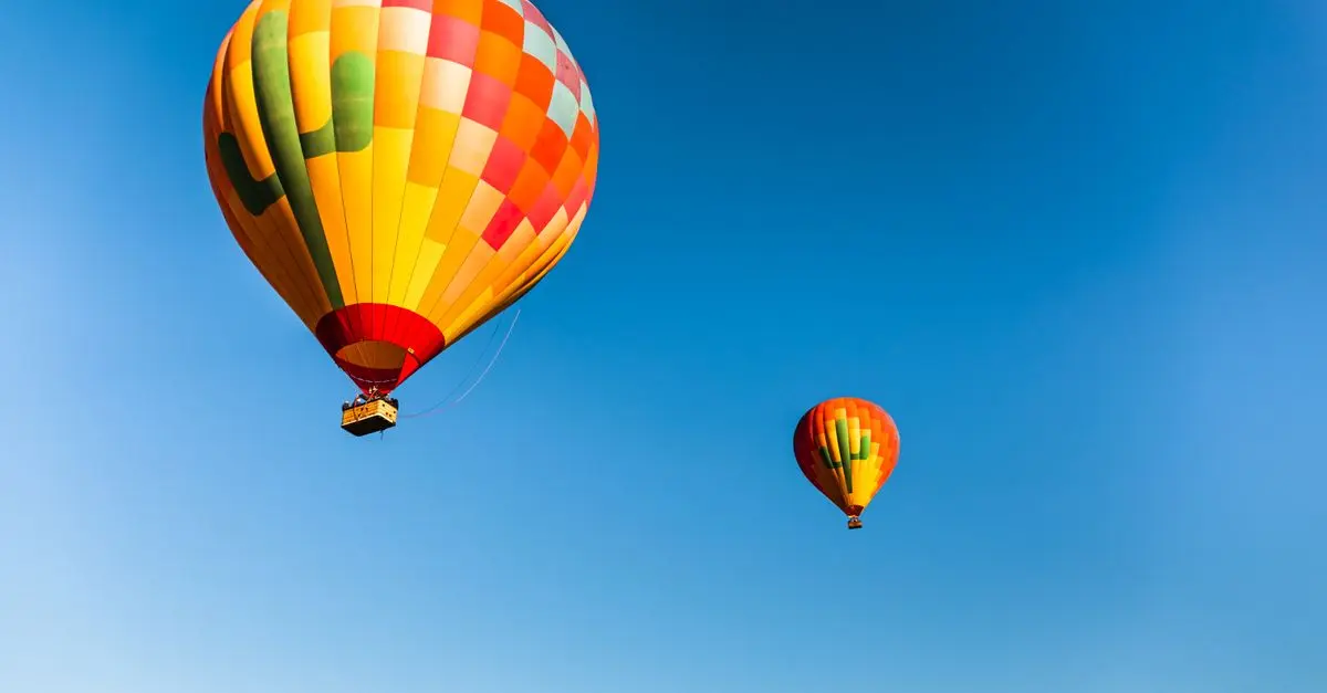 Comment Bien Préparer Votre Vol en Montgolfière : Guide Complet