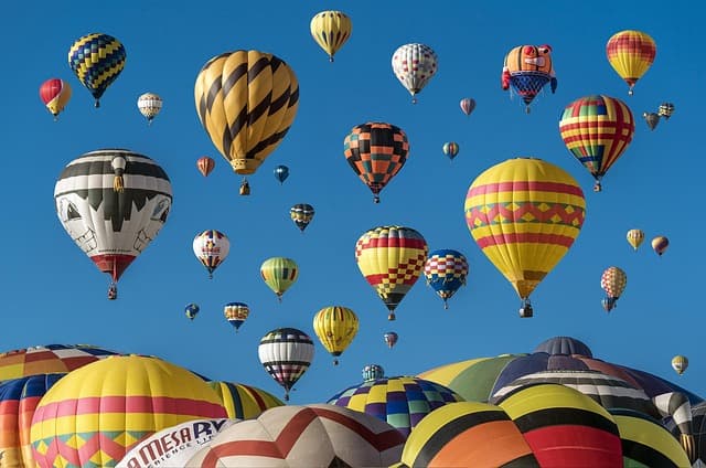 Découvrir le vol en montgolfière : une expérience à ne pas manquer